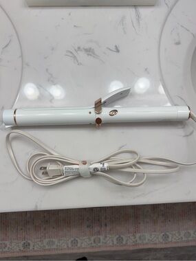 T3 SinglePass Curl X 1.25” Curling Iron